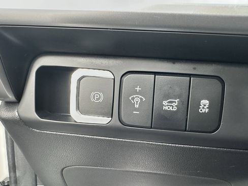 Used 2024 Hyundai Santa Fe SE FWD image 31