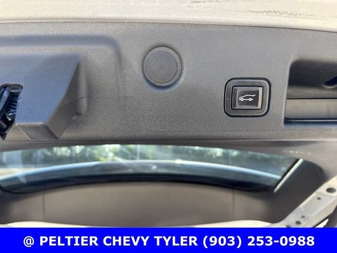 Used 2022 Chevrolet Equinox LT FWD image 22