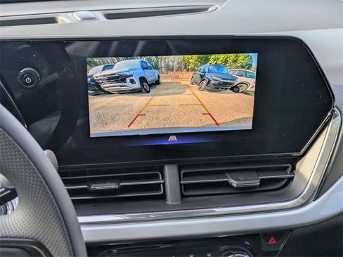 New 2026 Chevrolet Trax LT image 16