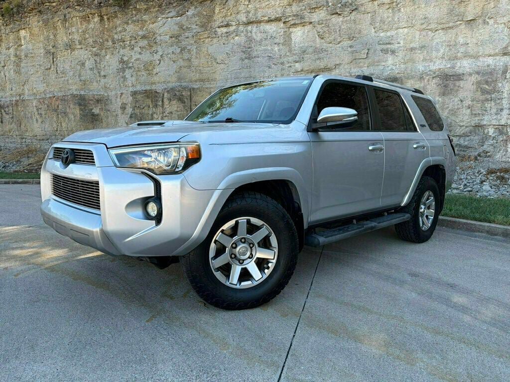 Used 2016 Toyota 4Runner Trail Premium AWD/4WD image 9