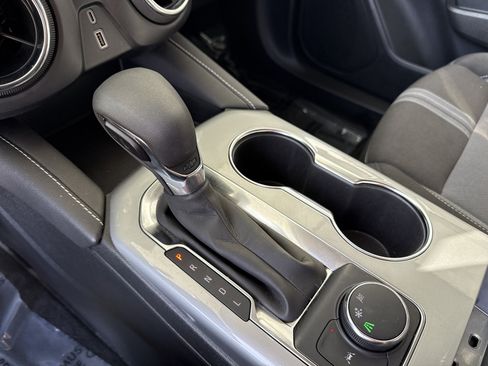 Used 2025 Chevrolet Blazer LT image 30