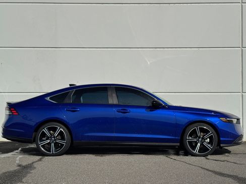 Used 2025 Honda Accord Sport image 6