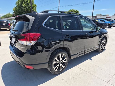 Used 2020 Subaru Forester Limited AWD/4WD image 6