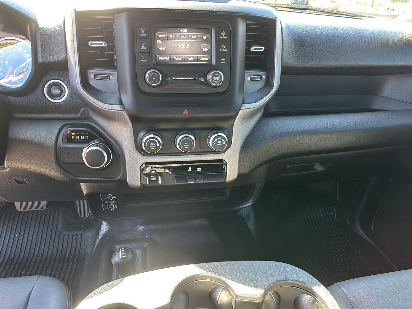 Used 2024 RAM 3500 Tradesman w/ Chrome Appearance Group AWD/4WD image 61