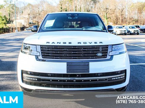 Used 2024 Land Rover Range Rover SE image 10