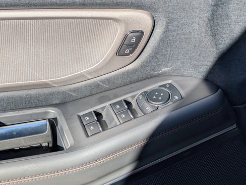 New 2025 Ford Expedition Active image 20