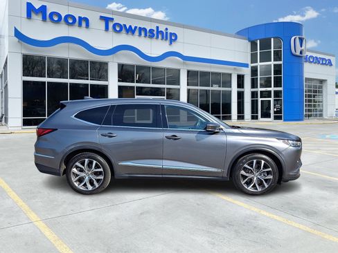 Used 2023 Acura MDX SH-AWD w/ Technology Package image 7