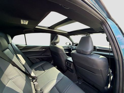 Used 2025 Toyota Camry XSE FWD image 27