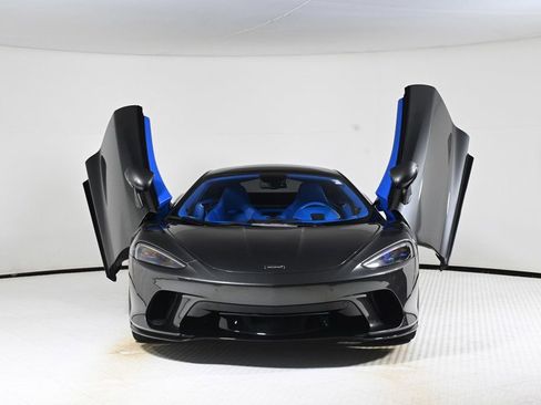 Used 2022 McLaren GT image 19