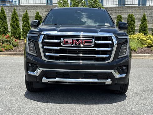 New 2026 GMC Yukon Elevation AWD/4WD image 3