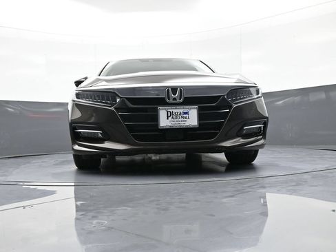 Used 2018 Honda Accord Touring image 26