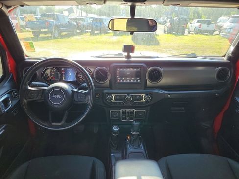Used 2021 Jeep Wrangler Unlimited Sport image 25