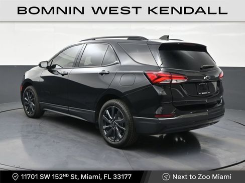 Used 2023 Chevrolet Equinox RS image 3
