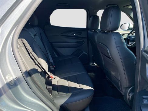 Used 2023 Chevrolet TrailBlazer ACTIV image 26