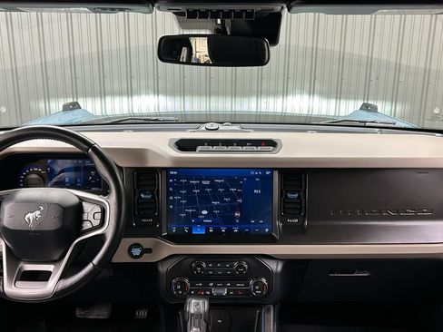 Used 2021 Ford Bronco Wildtrak image 30