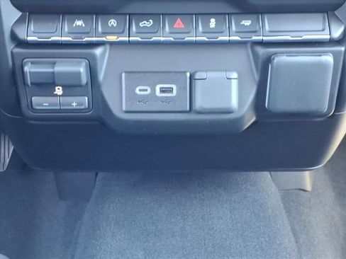 Used 2026 Chevrolet Silverado 1500 Custom image 23