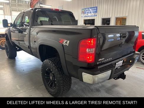 Used 2011 Chevrolet Silverado 2500 LTZ w/ Snow Plow Prep Package AWD/4WD image 5