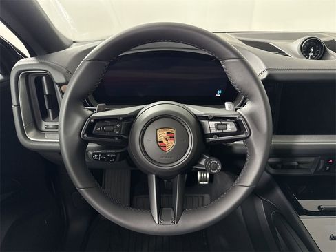 New 2026 Porsche Cayenne S image 35