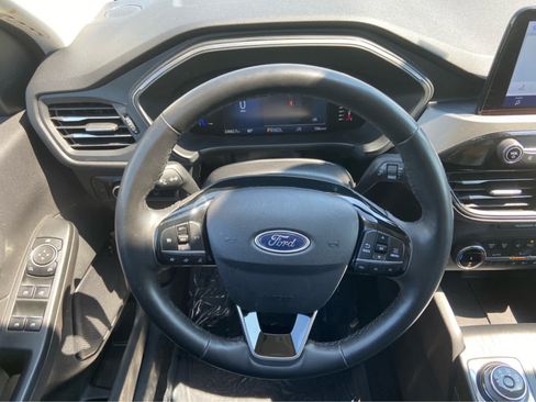Used 2023 Ford Escape Active w/ Cold Weather Package FWD image 18