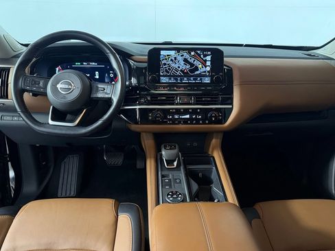 Used 2025 Nissan Pathfinder Platinum w/ Cargo Package AWD/4WD image 13