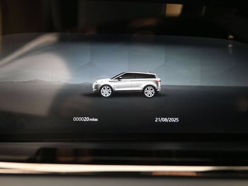 New 2026 Land Rover Range Rover Evoque Dynamic SE AWD/4WD image 22
