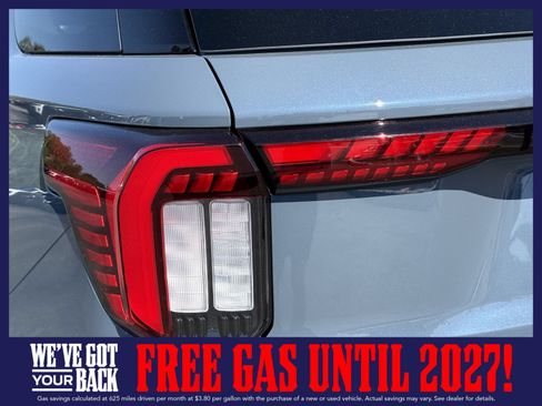 New 2026 Ford Explorer Active RWD image 9
