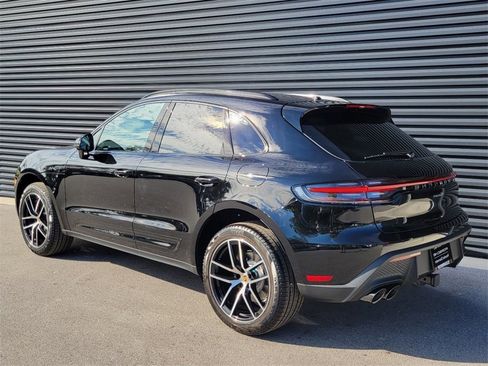 Used 2025 Porsche Macan image 4