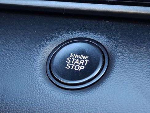 Certified 2025 Hyundai Elantra Sport image 23