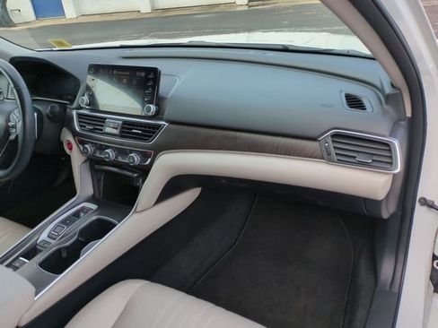 Used 2018 Honda Accord EX-L image 25