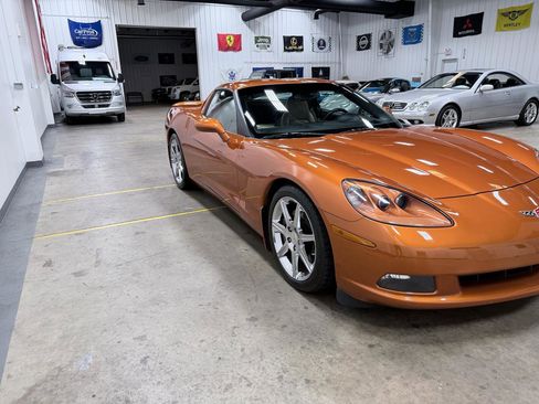 Used 2008 Chevrolet Corvette Coupe w/ Preferred Equipment Group RWD image 18