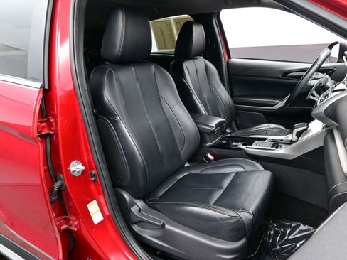 Used 2019 Mitsubishi Eclipse Cross SE image 12