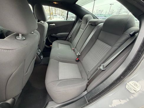 Used 2023 Dodge Charger SXT w/ Blacktop Package image 17