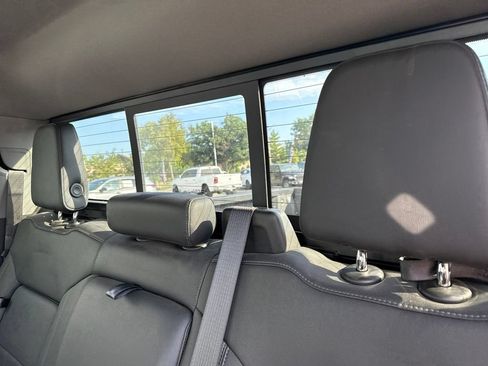 Used 2022 Chevrolet Silverado 1500 LT Trail Boss w/ LT Trail Boss Premium Package AWD/4WD image 13