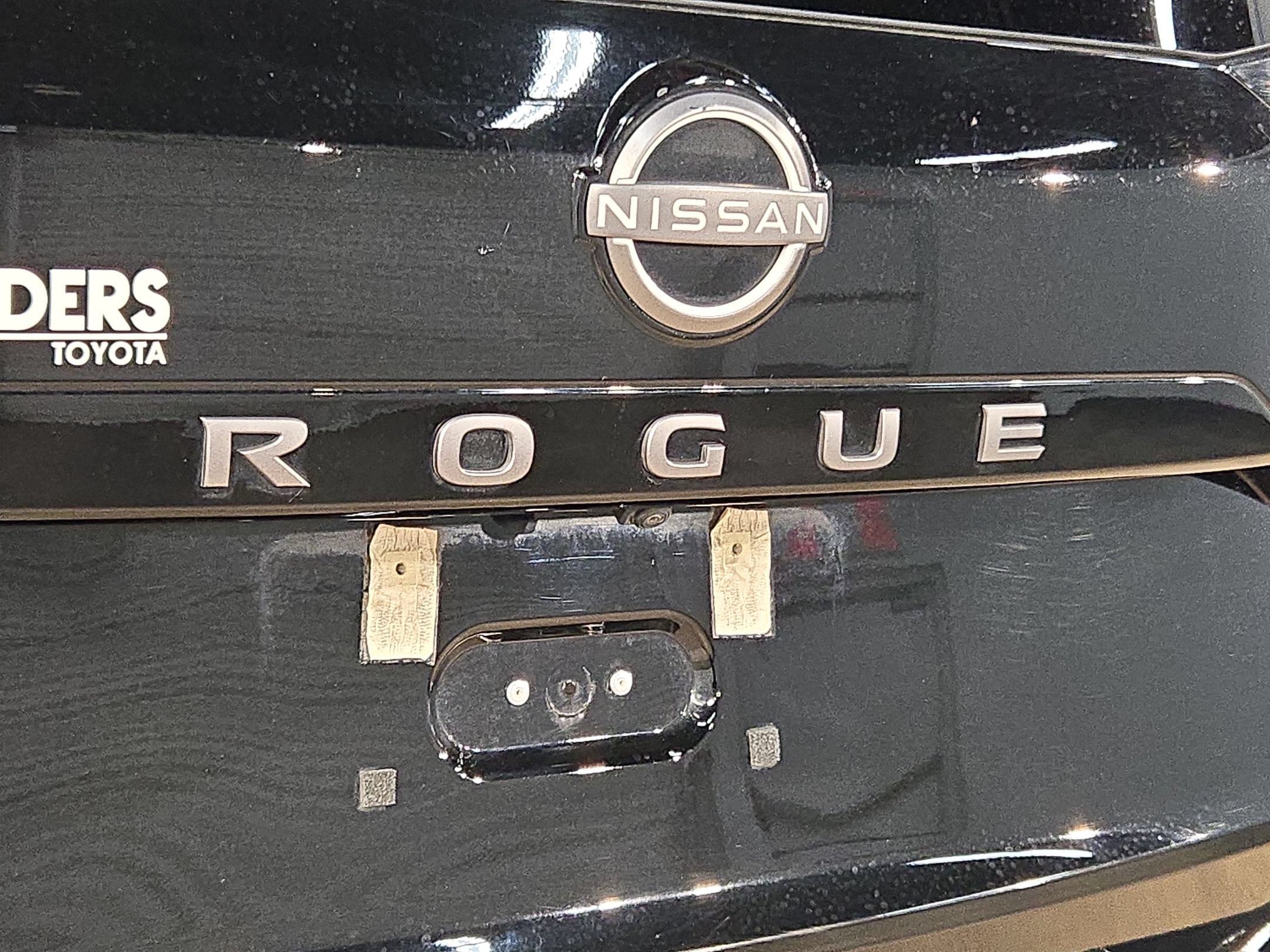 Used 2025 Nissan Rogue SV FWD image 37