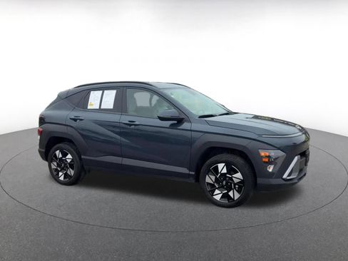 Used 2025 Hyundai Kona SEL AWD/4WD image 2