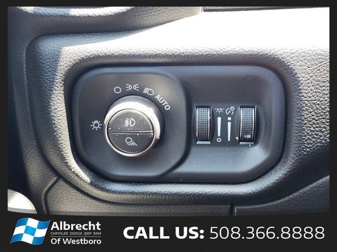 Used 2019 RAM 1500 Big Horn AWD/4WD image 24