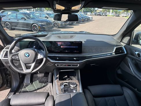 Used 2024 BMW X5 xDrive50e w/ Premium Package AWD/4WD image 11