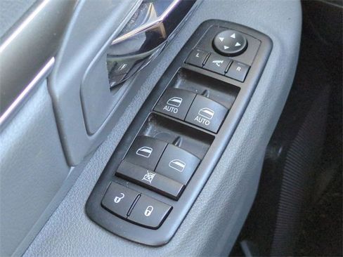 Used 2017 RAM 1500 Big Horn image 22