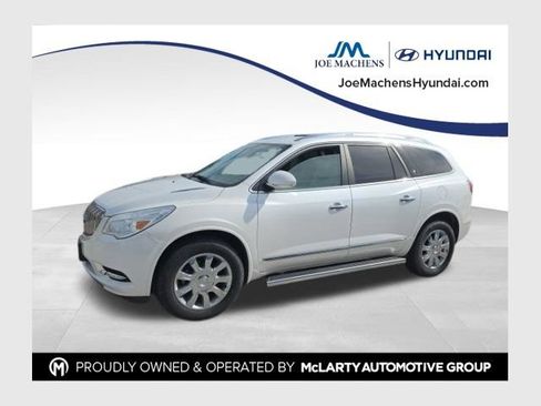 Used 2017 Buick Enclave Leather FWD image 1