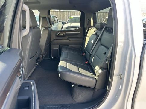 Used 2025 GMC Sierra 1500 SLT image 24