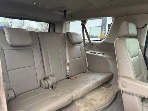 Used 2015 Chevrolet Suburban LT image 34