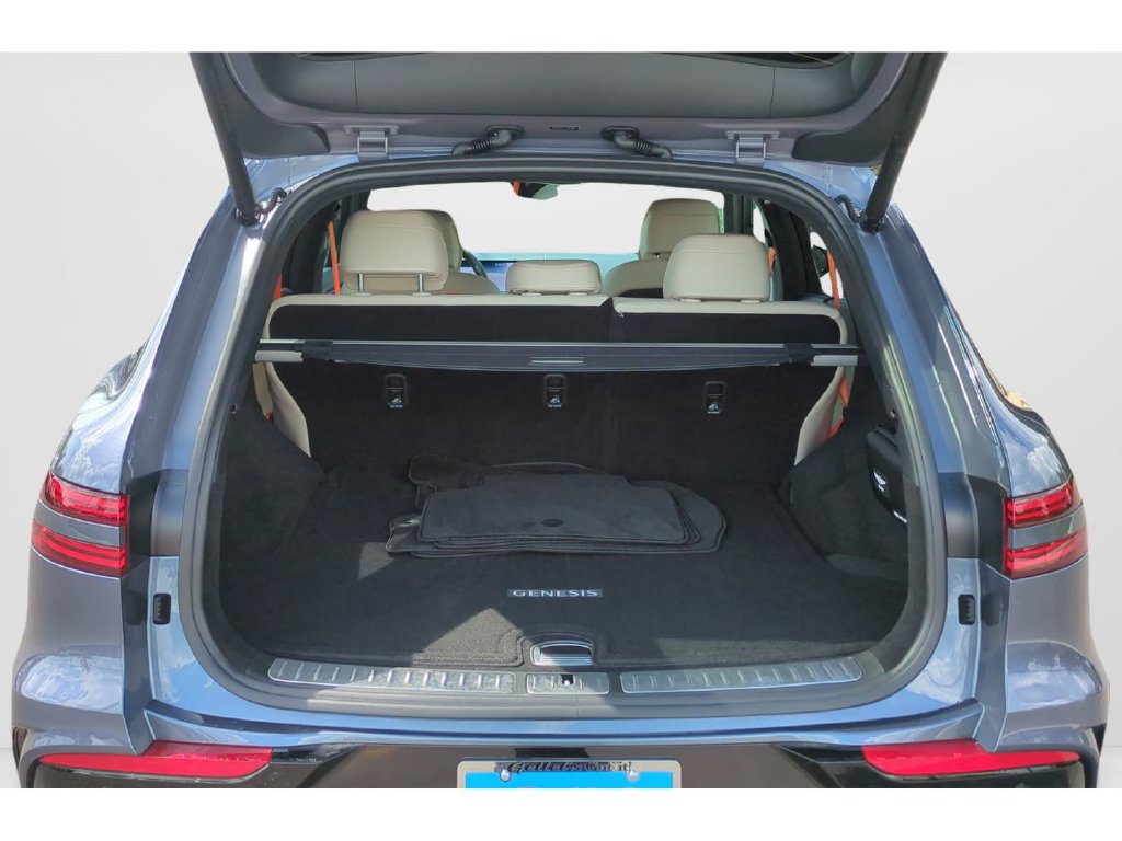 Used 2026 Genesis GV70 3.5T Sport Prestige AWD/4WD image 9