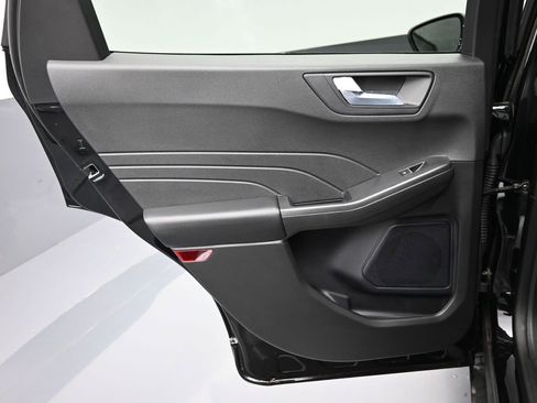 Used 2024 Ford Escape ST-Line image 34