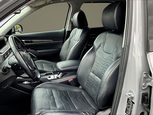 Used 2022 Kia Telluride SX w/ SX Prestige Package image 25
