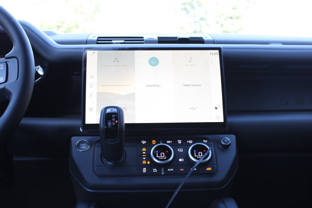 New 2026 Land Rover Defender 130 X-Dynamic SE AWD/4WD image 10