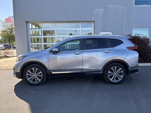 Used 2020 Honda CR-V Touring image 2
