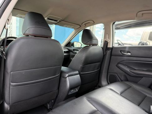 Used 2019 Nissan Altima 2.5 SR FWD image 19