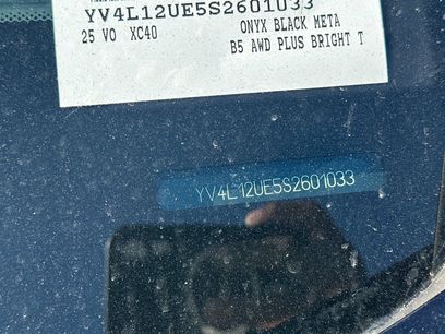 Used 2025 Volvo XC40 B5 Plus