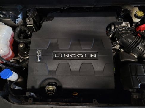 Used 2016 Lincoln MKX Premiere w/ Cargo Accessories Package FWD image 30