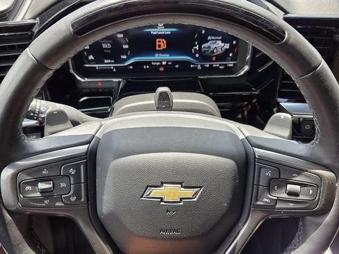 Used 2025 Chevrolet Silverado 1500 High Country AWD/4WD image 24